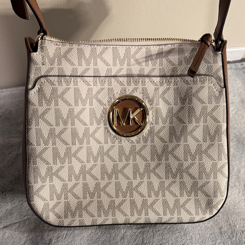 Michael Kors Samira Logo Crossbody Bag - Cream & Acorn Tan